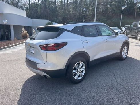 Used 2019 Chevrolet Blazer LT image 3