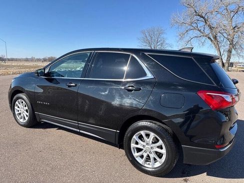 Used 2018 Chevrolet Equinox LT image 4