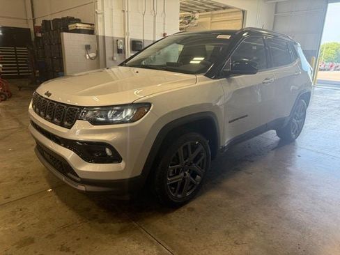 New 2025 Jeep Compass Limited w/ Sun & Sound Group image 5
