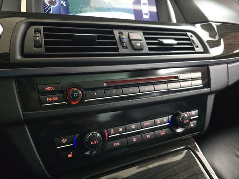 Used 2016 BMW 550i Sedan RWD image 27