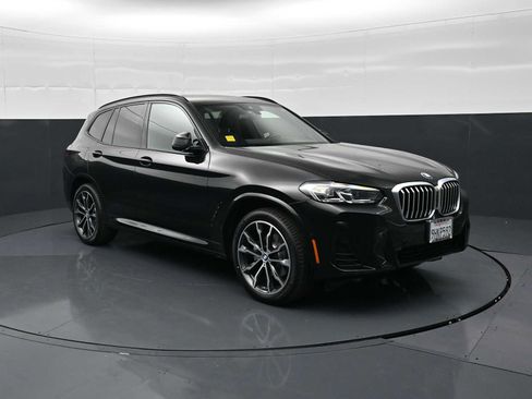 Used 2023 BMW X3 xDrive30i w/ M Sport Package AWD/4WD image 3