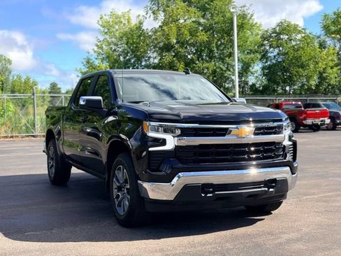 Used 2026 Chevrolet Silverado 1500 LT AWD/4WD image 2