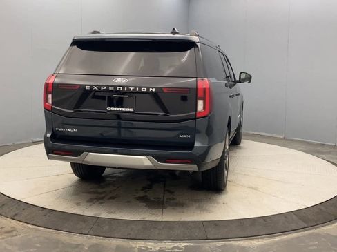 Used 2025 Ford Expedition Max Platinum w/ Platinum Ultimate Package AWD/4WD image 4