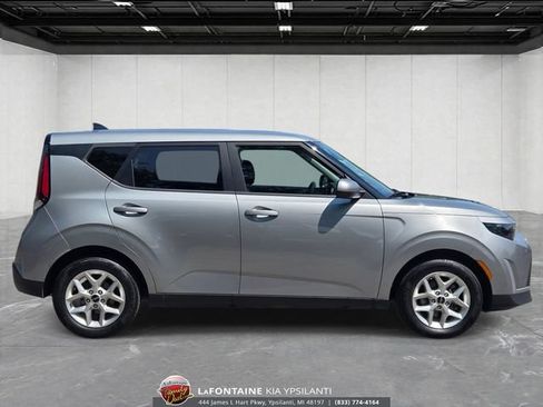 Certified 2024 Kia Soul LX w/ Option Group 015 FWD image 6