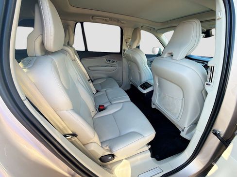Used 2023 Volvo XC90 B6 Plus w/ Protection Package Premier image 29