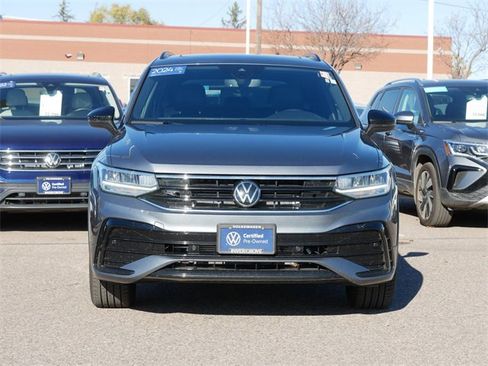Certified 2024 Volkswagen Tiguan SE R-Line image 2
