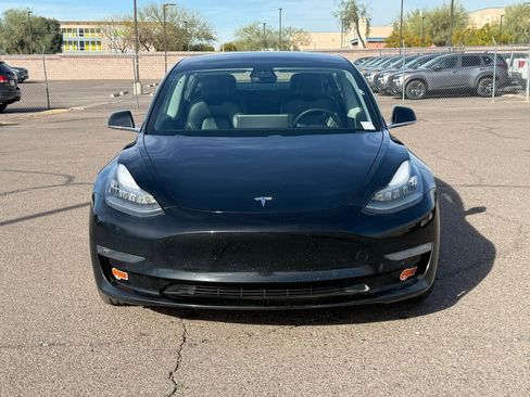 Used 2019 Tesla Model 3 Standard Range Plus image 2