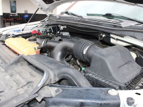 Used 2018 Ford F150 XLT image 41