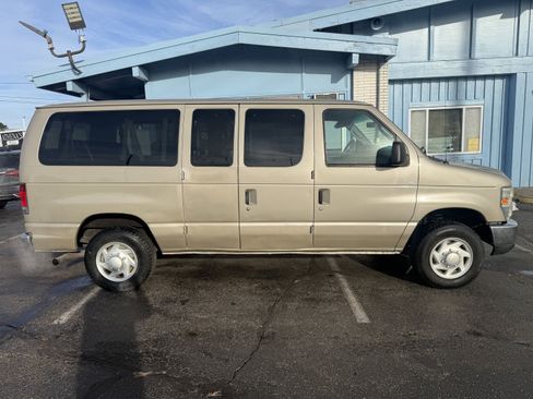 Used 2008 Ford E-350 and Econoline 350 XL image 6