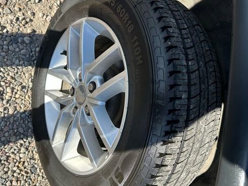 Used 2017 Jeep Grand Cherokee Laredo w/ Quick Order Package 23E image 44