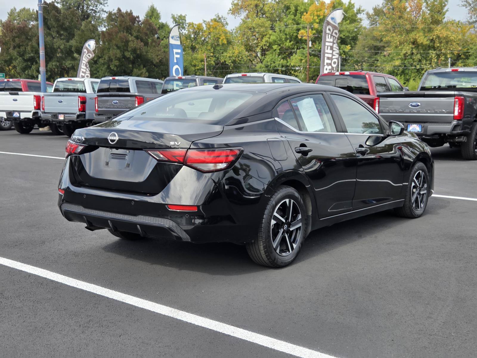 Used 2024 Nissan Sentra SV FWD image 5