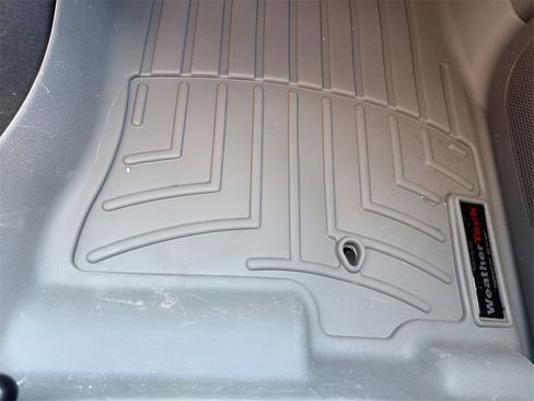 Used 2021 Nissan Frontier SV w/ Midnight Edition Floor Mats image 28