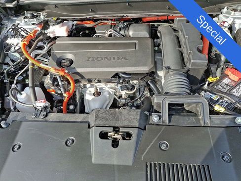 Certified 2025 Honda CR-V Sport-L image 30