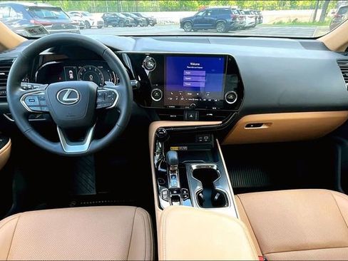 Used 2025 Lexus NX 350 AWD w/ Accessory Package (2T) image 7