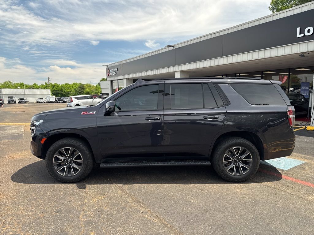 Used 2023 Chevrolet Tahoe Z71 w/ Luxury Package AWD/4WD image 11
