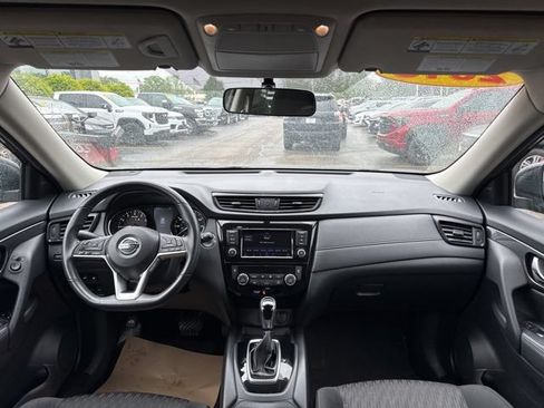Used 2018 Nissan Rogue SV AWD/4WD image 26