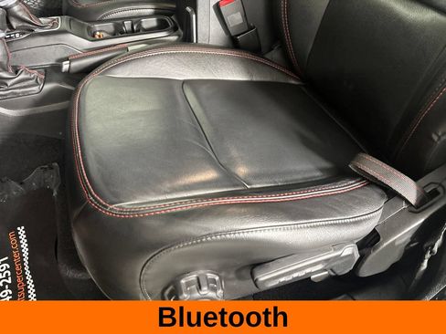 Used 2020 Jeep Gladiator Rubicon AWD/4WD image 12