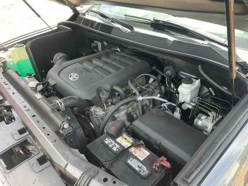Used 2019 Toyota Tundra 1794 Edition AWD/4WD image 16