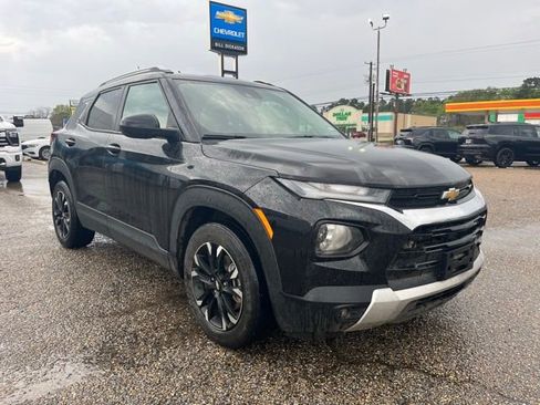 Used 2022 Chevrolet TrailBlazer LT w/ Convenience Package image 1