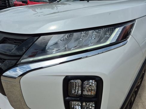 Used 2021 Mitsubishi Outlander Sport LE FWD image 29