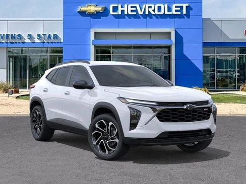 New 2026 Chevrolet Trax RS w/ Driver Confidence Package FWD image 7
