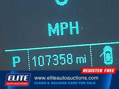 Used 2016 Chevrolet Equinox LT w/ Convenience Package image 30