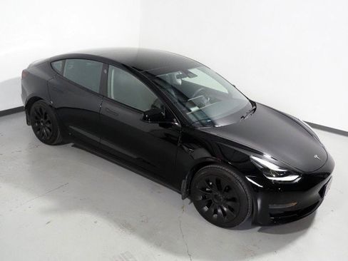 Used 2023 Tesla Model 3 image 13