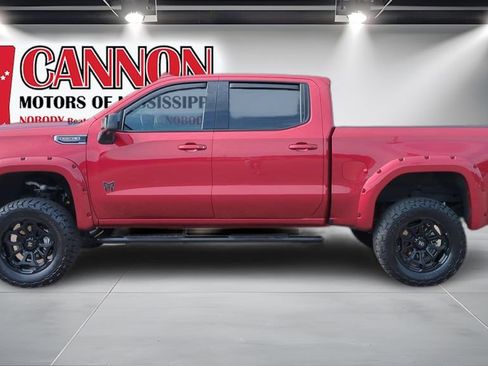 Used 2025 GMC Sierra 1500 AT4 w/ AT4 Premium Package AWD/4WD image 8