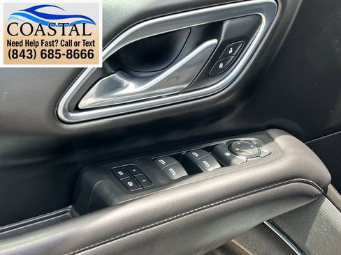 Used 2021 Chevrolet Suburban LT RWD image 7