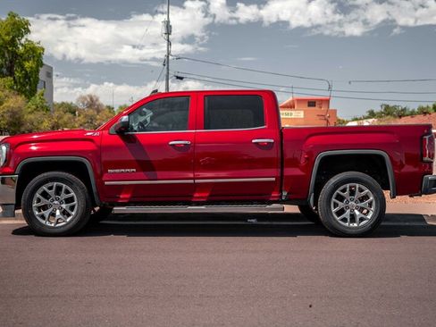 Used 2018 GMC Sierra 1500 SLT AWD/4WD image 2