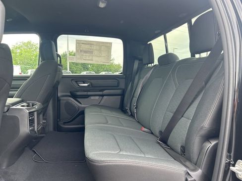 New 2026 RAM 1500 Express AWD/4WD image 5