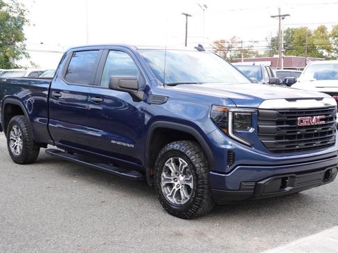 Used 2023 GMC Sierra 1500 Pro w/ Pro Value Package AWD/4WD image 5