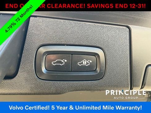 Certified 2023 Volvo XC60 B5 Ultimate w/ Protection Package Premier image 32