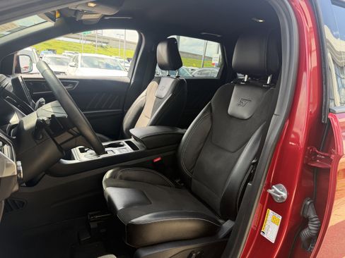 Used 2023 Ford Edge ST AWD/4WD image 33