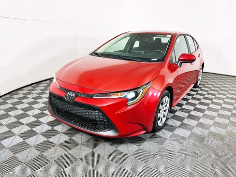 Used 2020 Toyota Corolla LE image 7