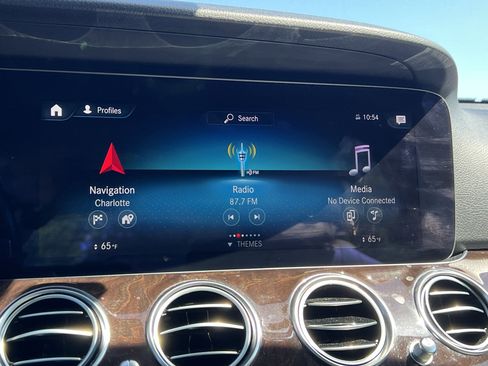 Used 2021 Mercedes-Benz E 350 Sedan image 23