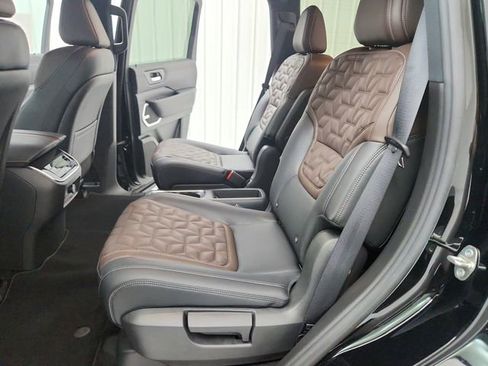 New 2026 Nissan Armada Platinum Reserve image 37