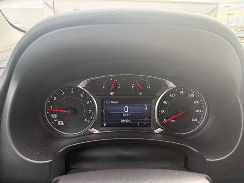 Used 2024 GMC Terrain SLE image 30