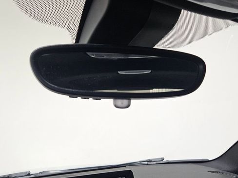 Used 2021 BMW M2 Competition image 36