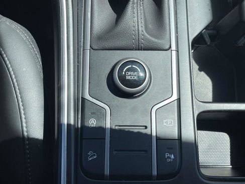 Used 2022 Kia Sorento S FWD image 24