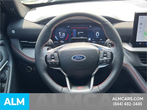 Used 2025 Ford Explorer ST image 24