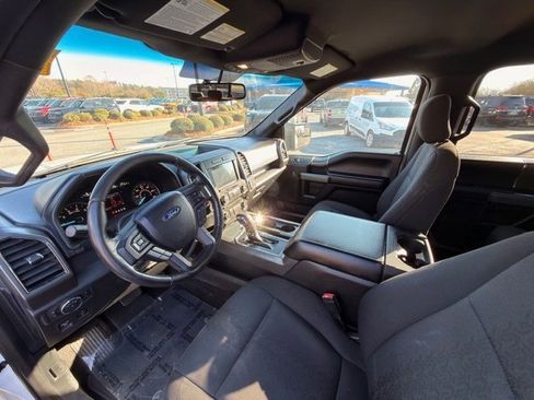 Used 2018 Ford F150 XLT w/ Equipment Group 302A Luxury image 5