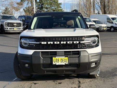 New 2025 Ford Bronco Sport Outer Banks w/ Outer Banks Tech Package+ AWD/4WD image 2