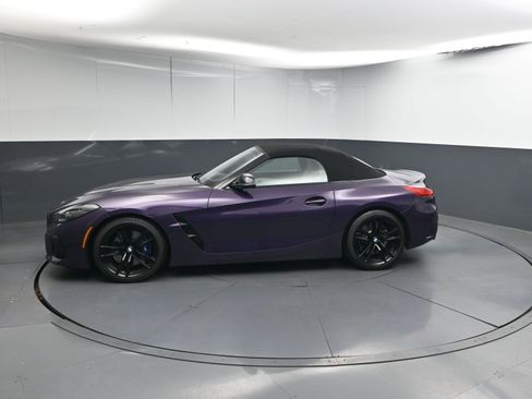 Used 2023 BMW Z4 M40i w/ Premium Package image 3