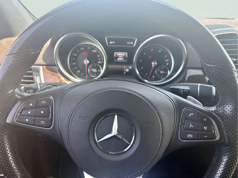Used 2019 Mercedes-Benz GLS 450 4MATIC image 18