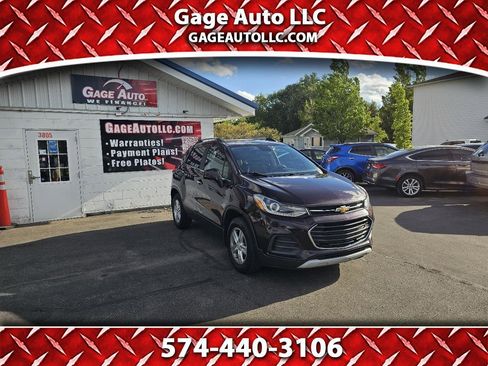 Used 2020 Chevrolet Trax LT w/ LT Convenience Package AWD/4WD image 1