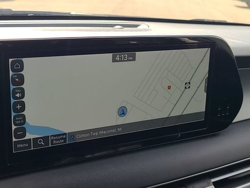 Used 2025 Hyundai Palisade SEL FWD image 19