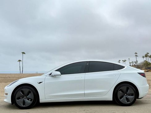 Used 2019 Tesla Model 3 Long Range image 2