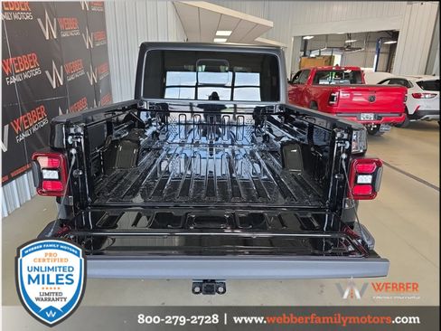 New 2026 Jeep Gladiator Sport AWD/4WD image 6