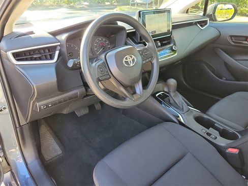 Used 2025 Toyota Corolla LE image 15
